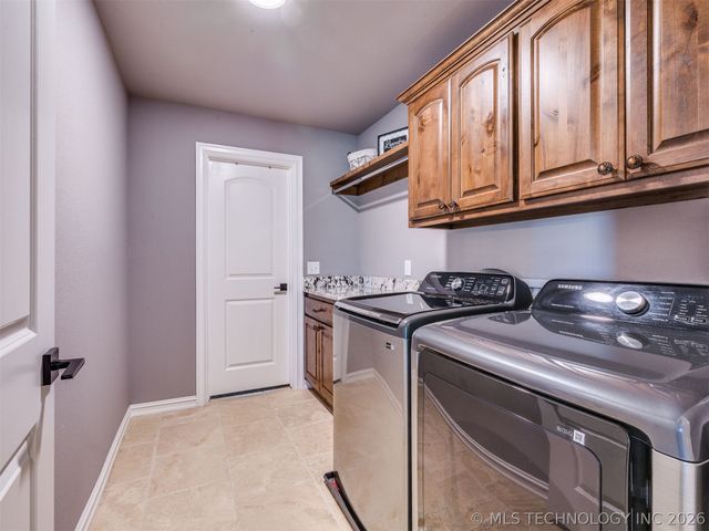 11419 S 213th East Avenue, Broken Arrow, OK 74014