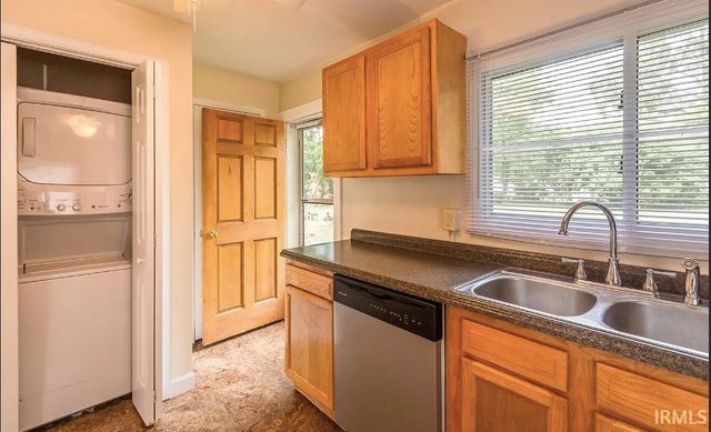 106 S Roosevelt Street, Bloomington, IN 47408