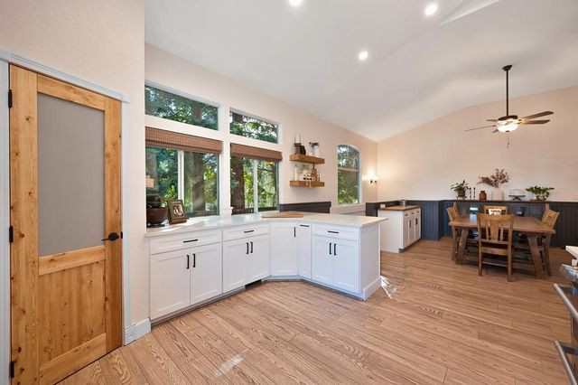 424 Wellsley Ct, Folsom, CA 95630