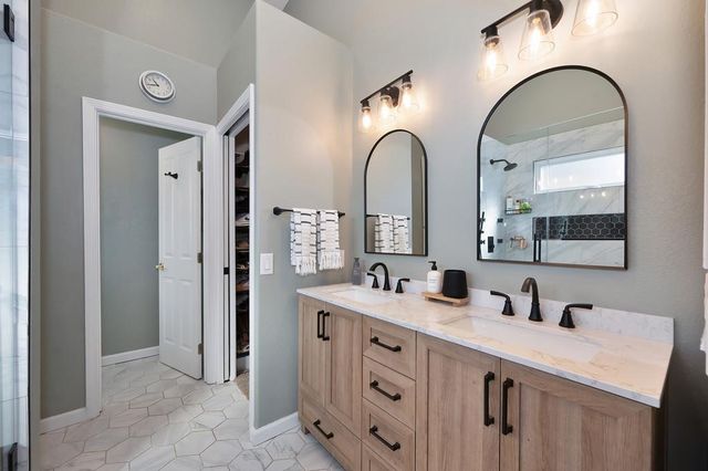 424 Wellsley Ct, Folsom, CA 95630