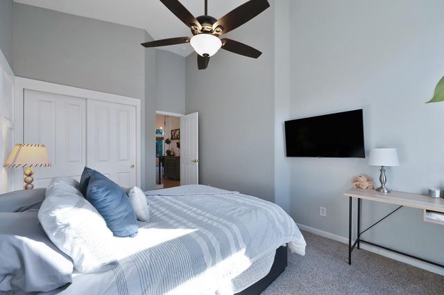 424 Wellsley Ct, Folsom, CA 95630