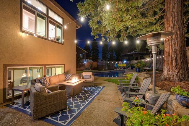 424 Wellsley Ct, Folsom, CA 95630