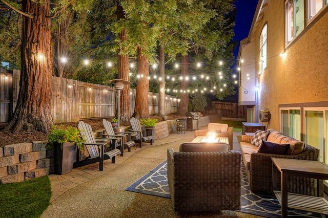 424 Wellsley Ct, Folsom, CA 95630