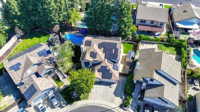 424 Wellsley Ct, Folsom, CA 95630