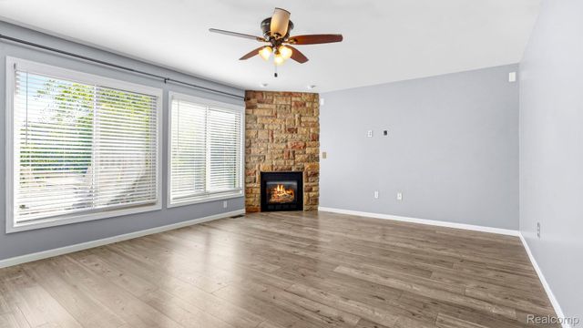 23212 Huron River Drive, Rockwood, MI 48173