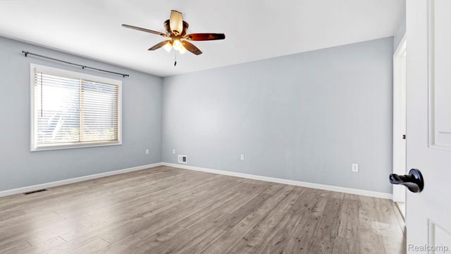 23212 Huron River Drive, Rockwood, MI 48173