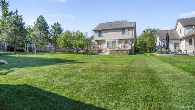 23212 Huron River Drive, Rockwood, MI 48173