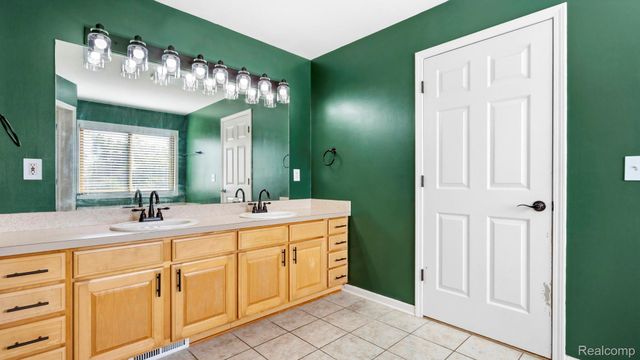 23212 Huron River Drive, Rockwood, MI 48173