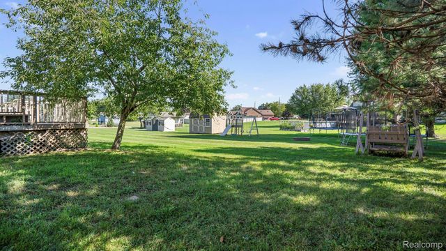 23212 Huron River Drive, Rockwood, MI 48173