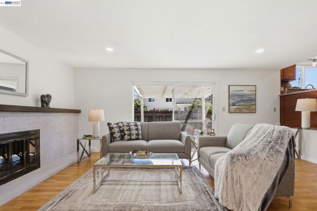 1170 Bennett Ct, Fremont, CA 94536