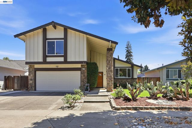 1170 Bennett Ct, Fremont, CA 94536