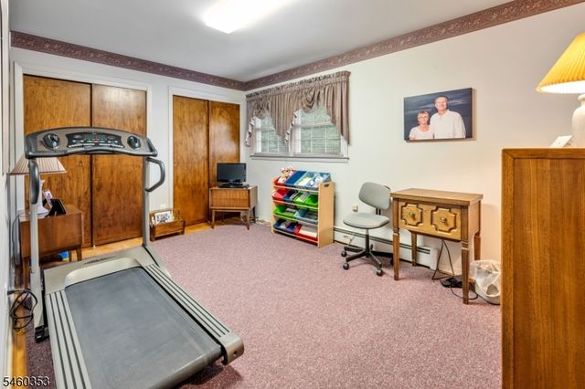 3 Bridle Ln, Mount Olive Twp., NJ 07828