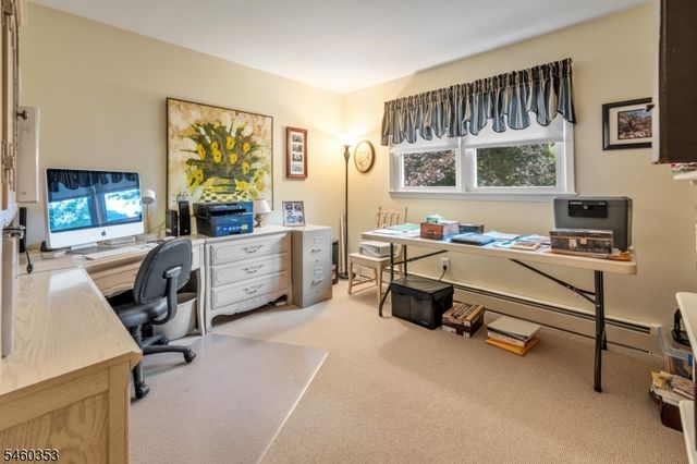 3 Bridle Ln, Mount Olive Twp., NJ 07828