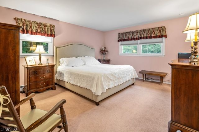 3 Bridle Ln, Mount Olive Twp., NJ 07828