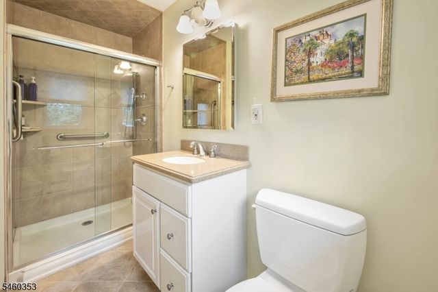 3 Bridle Ln, Mount Olive Twp., NJ 07828
