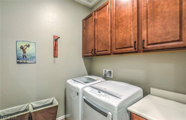 722 Orange Plume Walk, Henderson, NV 89011