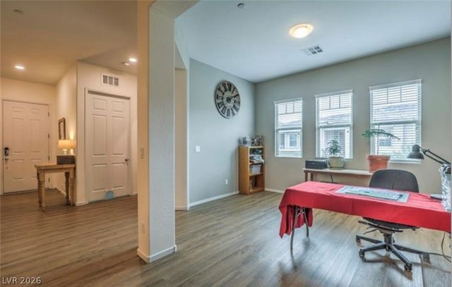 722 Orange Plume Walk, Henderson, NV 89011