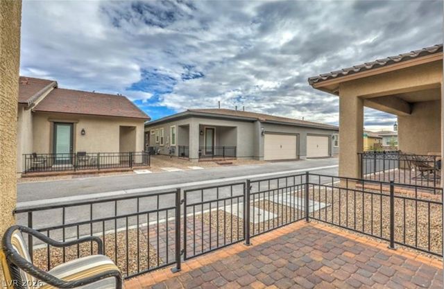 722 Orange Plume Walk, Henderson, NV 89011