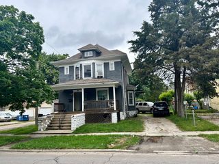 653 E River Street, Kankakee, IL 60901