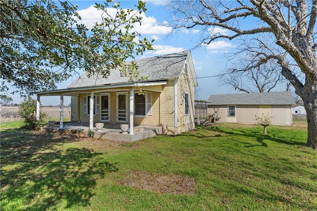 400 N Broadway Street, Riesel, TX 76682