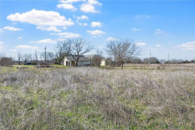 400 N Broadway Street, Riesel, TX 76682