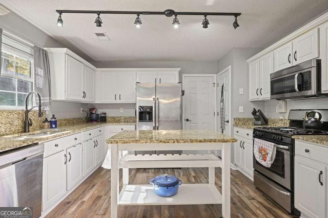 102 Silverleaf Lane, Dallas, GA 30157