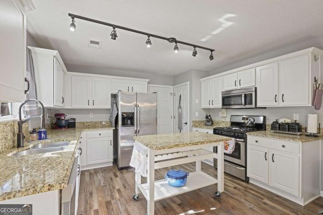 102 Silverleaf Lane, Dallas, GA 30157