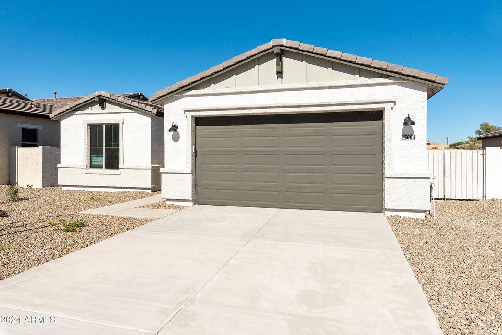 15664 W MERCER Lane, Surprise, AZ 85379 — photo 2