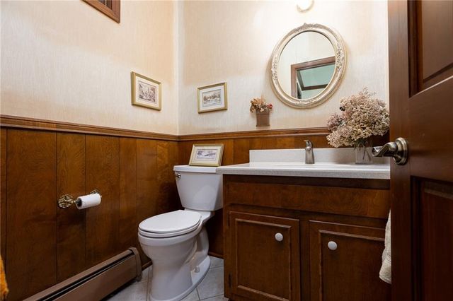 9308 Alhambra Street, Prairie Village, KS 66207