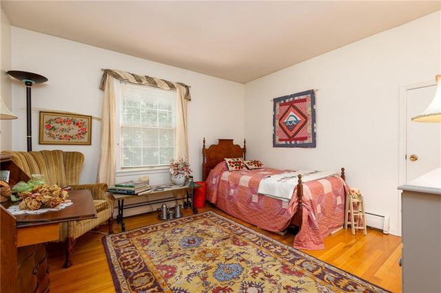 9308 Alhambra Street, Prairie Village, KS 66207