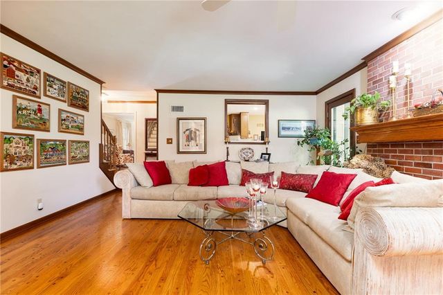 9308 Alhambra Street, Prairie Village, KS 66207