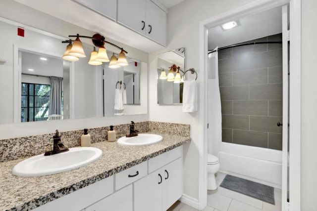 1251 Parker Pl. 2J, San Diego, CA 92109