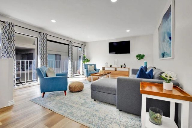1251 Parker Pl. 2J, San Diego, CA 92109