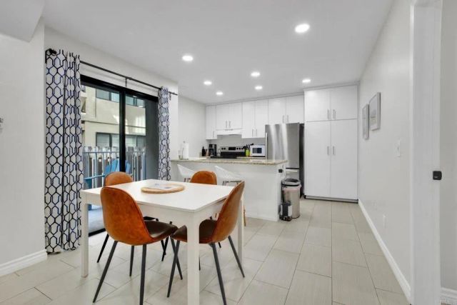 1251 Parker Pl. 2J, San Diego, CA 92109