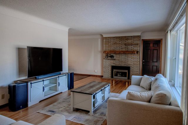 2187 Burr Street, Maplewood, MN 55117