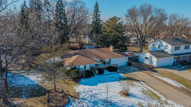 2187 Burr Street, Maplewood, MN 55117