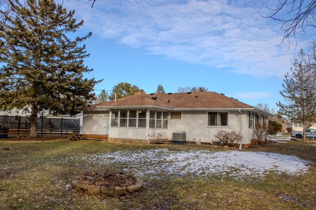 2187 Burr Street, Maplewood, MN 55117