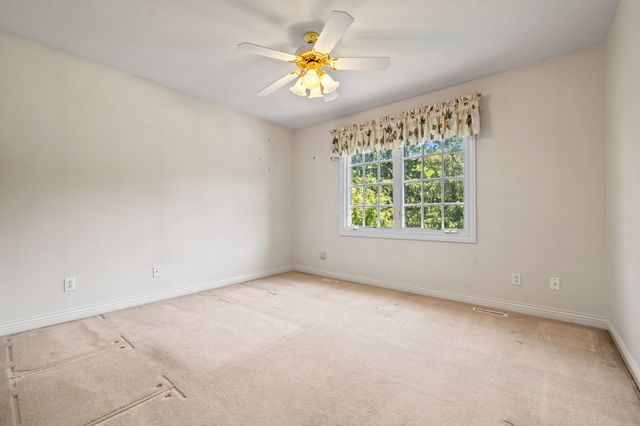 14591 Wildwood Drive, Clive, IA 50325