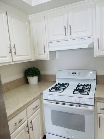 5312 Cartwright Avenue 2, North Hollywood, CA 91601