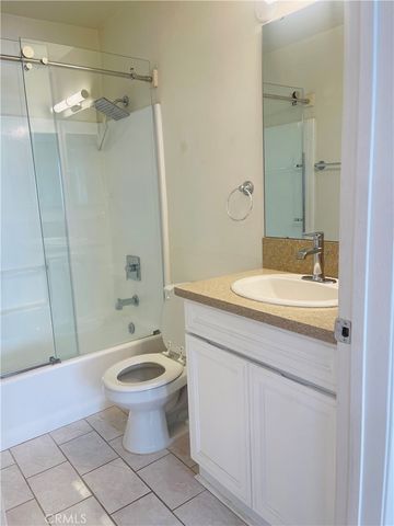 5312 Cartwright Avenue 2, North Hollywood, CA 91601