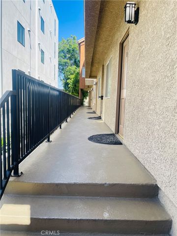 5312 Cartwright Avenue 2, North Hollywood, CA 91601