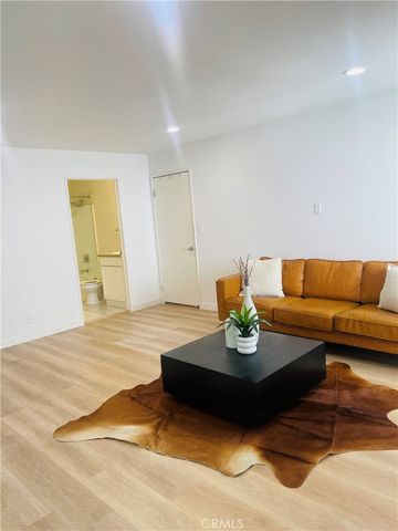 5312 Cartwright Avenue 2, North Hollywood, CA 91601