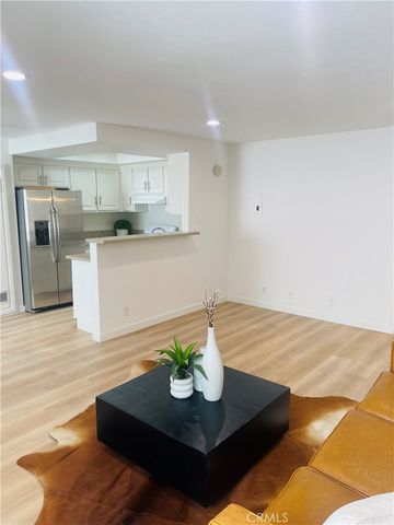 5312 Cartwright Avenue 2, North Hollywood, CA 91601