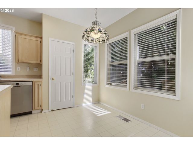 17993 Nw DUSTIN Ln, Beaverton, OR 97006