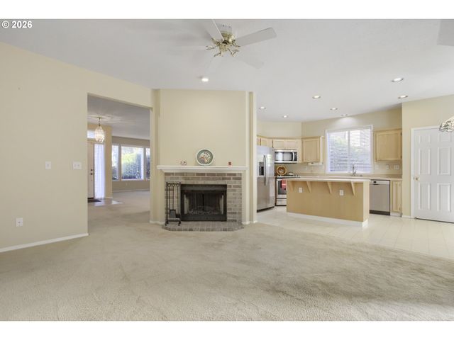 17993 Nw DUSTIN Ln, Beaverton, OR 97006