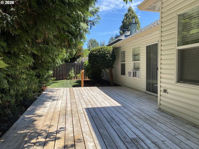 17993 Nw DUSTIN Ln, Beaverton, OR 97006