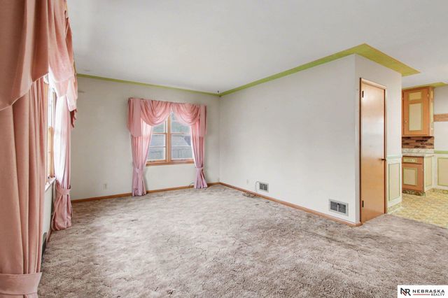 2701 Margo Street, Bellevue, NE 68147