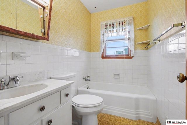 2701 Margo Street, Bellevue, NE 68147