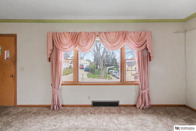 2701 Margo Street, Bellevue, NE 68147