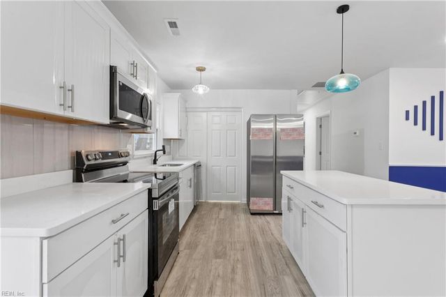 426 Nicewood DR, Newport News, VA 23602